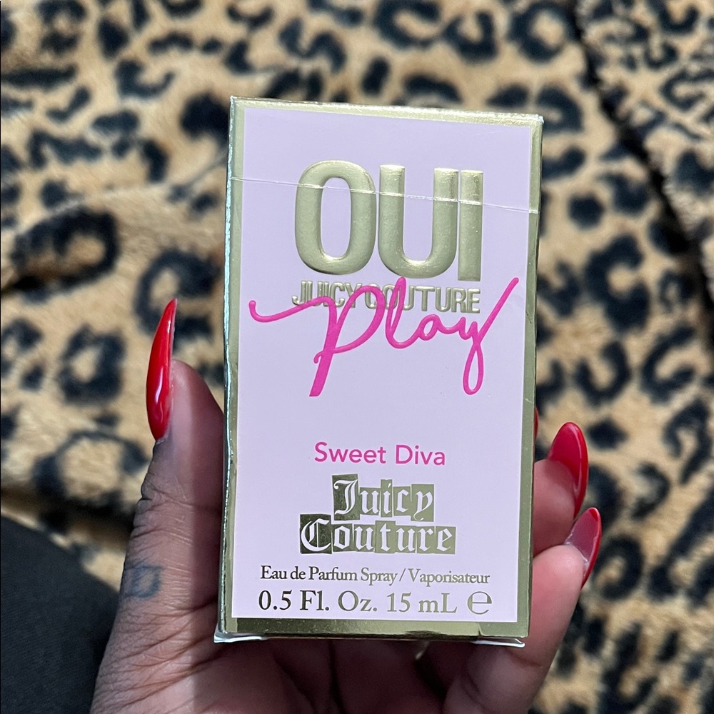 Juicy Couture Oui Play Sweet Diva Perfume Box